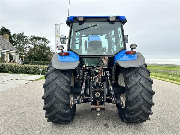 Grote foto new holland tm 155 agrarisch tractoren