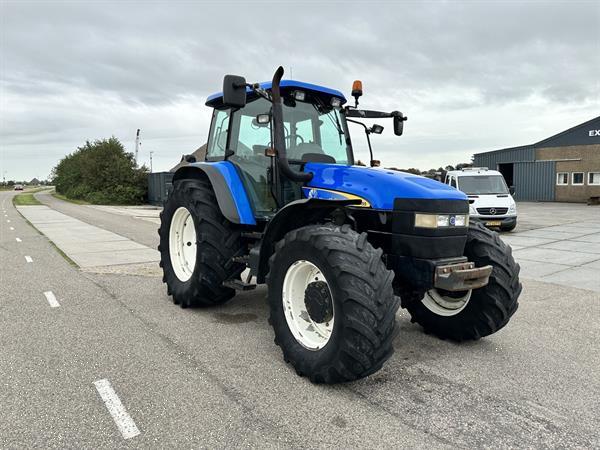 Grote foto new holland tm 155 agrarisch tractoren