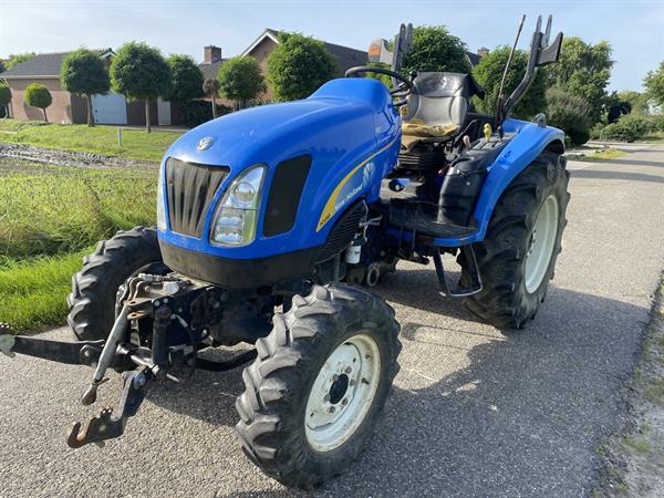 Grote foto new holland tc45d hydrostaat agrarisch tractoren