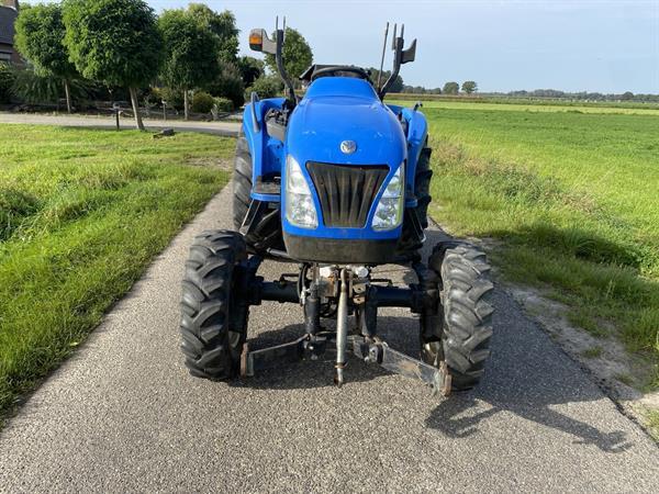 Grote foto new holland tc45d hydrostaat agrarisch tractoren