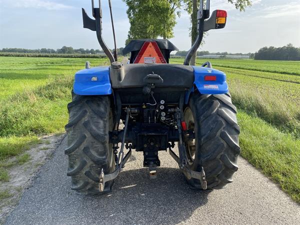 Grote foto new holland tc45d hydrostaat agrarisch tractoren