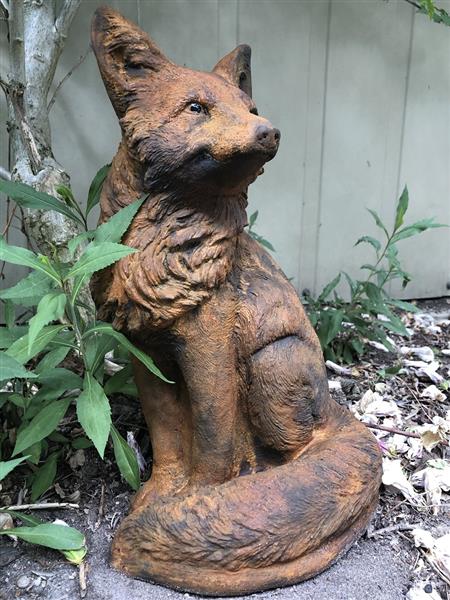 Grote foto vos stenen beeld vos dierfiguren vos tuinbeelden. steen oxid tuin en terras tuindecoratie