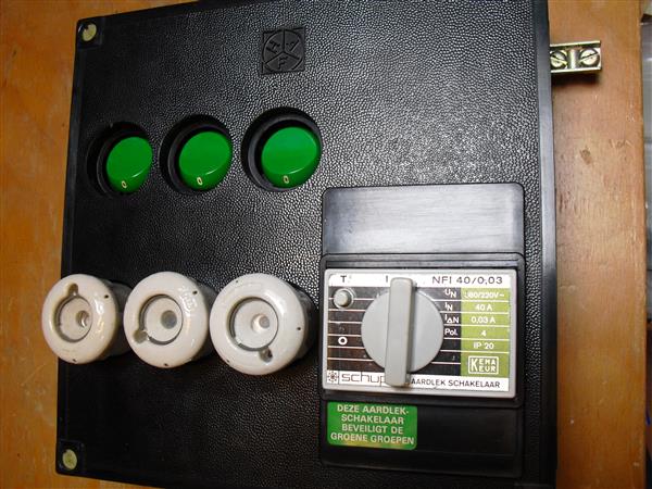 Grote foto groepenkast 1 of 3 fase aansluiting met 3 groepen doe het zelf en verbouw elektra en kabels