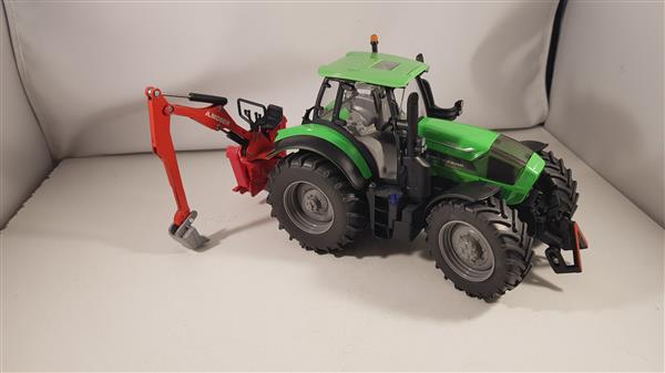 Grote foto deutz fahr tractor 7230 ttv graafmachine siku hobby en vrije tijd 1 32