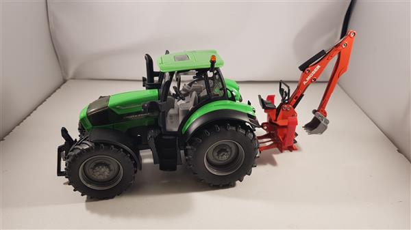 Grote foto deutz fahr tractor 7230 ttv graafmachine siku hobby en vrije tijd 1 32