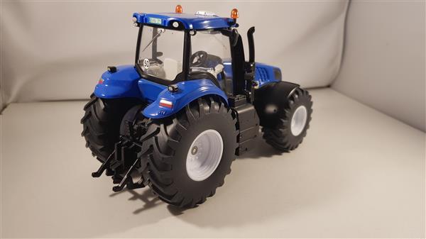 Grote foto new holland t8 390 tractor siku hobby en vrije tijd 1 32