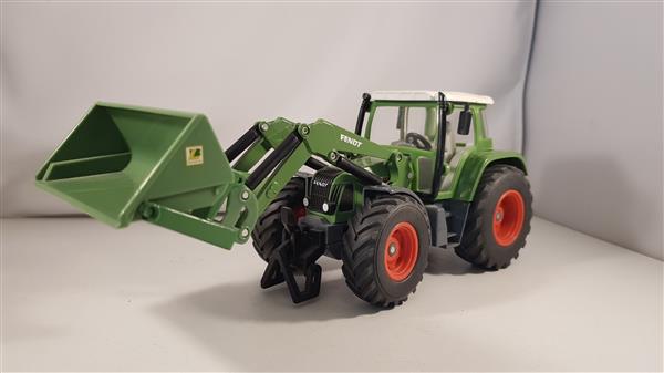 Grote foto fendt 714 favorit vario tractor met lader siku hobby en vrije tijd 1 32