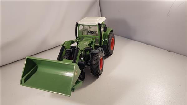 Grote foto fendt 714 favorit vario tractor met lader siku hobby en vrije tijd 1 32