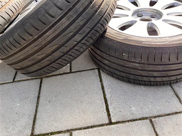 Grote foto lichtmetalen velgen a3 auto onderdelen banden en velgen