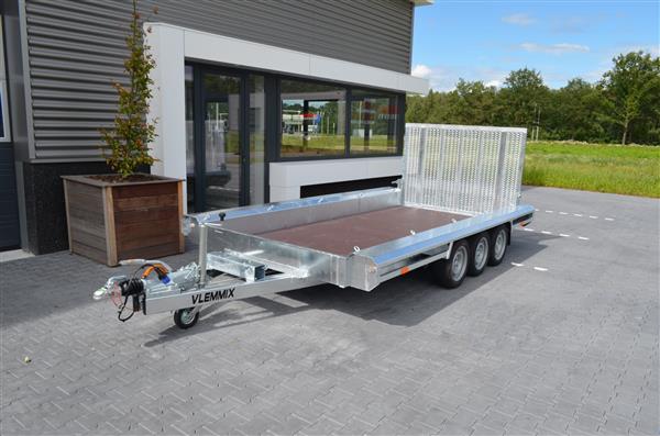 Grote foto machinetransporter nieuw en goedkoop auto diversen aanhangers