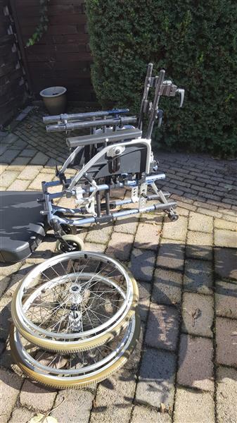 Grote foto rolstoel excel g5 modular gasgeveerde beensteunen diversen rolstoelen