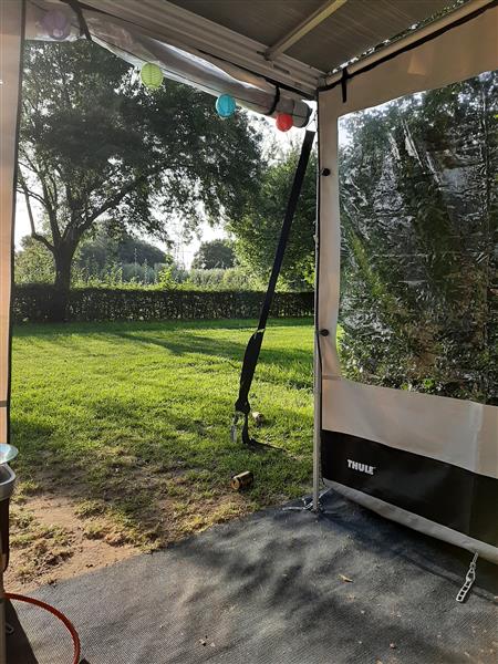 Grote foto thule rainblockers voor zij en voorkant caravans en kamperen caravan accessoires