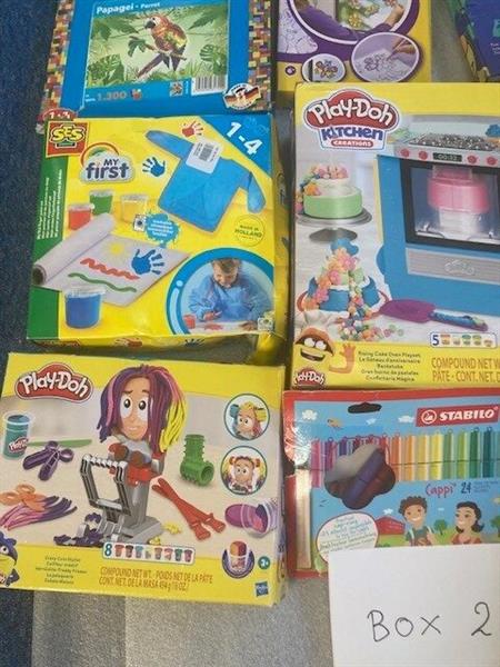 Grote foto mix doos 2 speelgoed knutselspullen verpakkingen beschadigd kinderen en baby overige