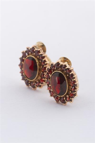 Grote foto gouden oorclips met granaten kleding dames sieraden
