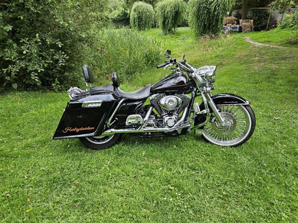 Grote foto road king i bouwjaar 2001 motoren harley davidson