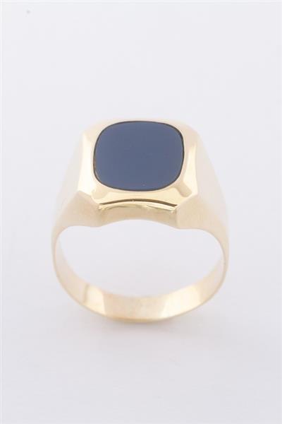 Grote foto gouden heren ring met blauw lager sieraden tassen en uiterlijk ringen voor haar