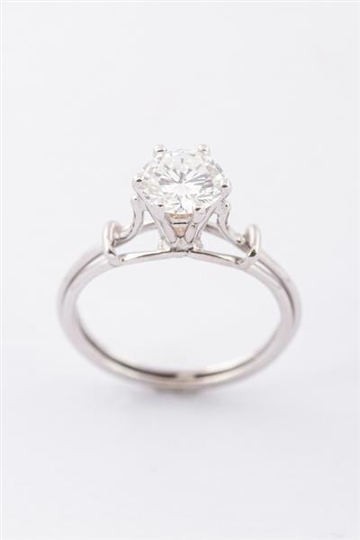 Grote foto wit gouden solitair ring met een briljant kleding dames sieraden