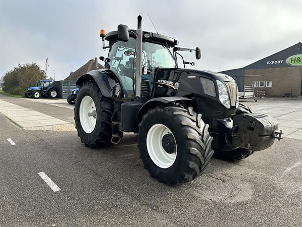 Grote foto new holland t7.220 agrarisch tractoren