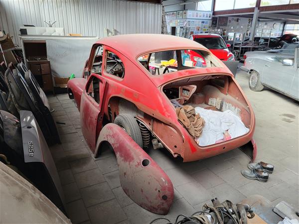 Grote foto volvo katterug body bj1965 met delen erbij auto volvo